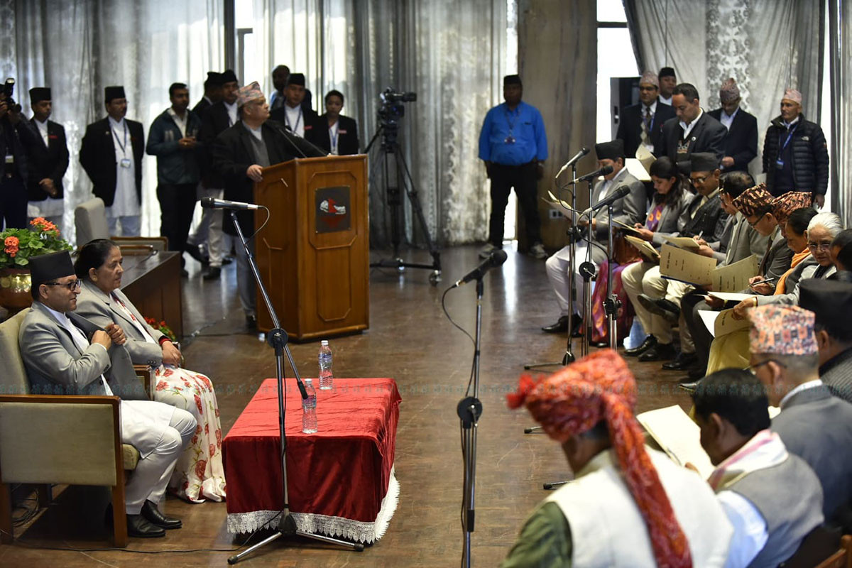 https://raracms.setopati.com/uploads/shares/2020/sujita/rastriya sabha oath/oath taking (1).jpg